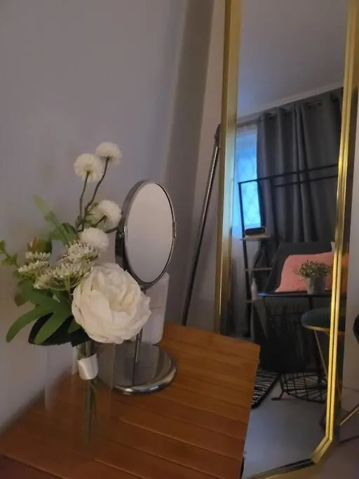 1990 Stay 2F Incheon