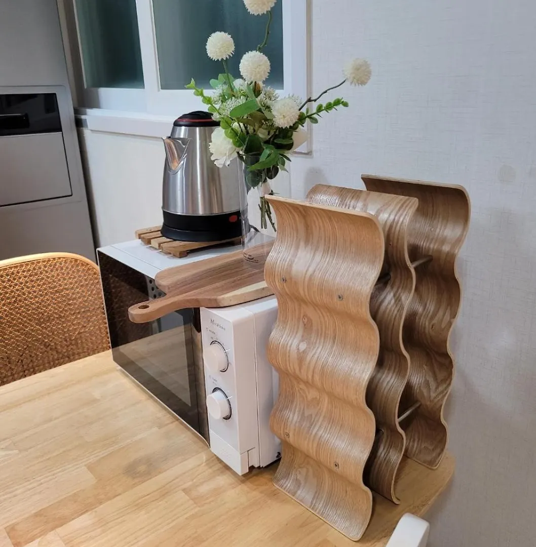 1990 Stay 2F Incheon Apartment