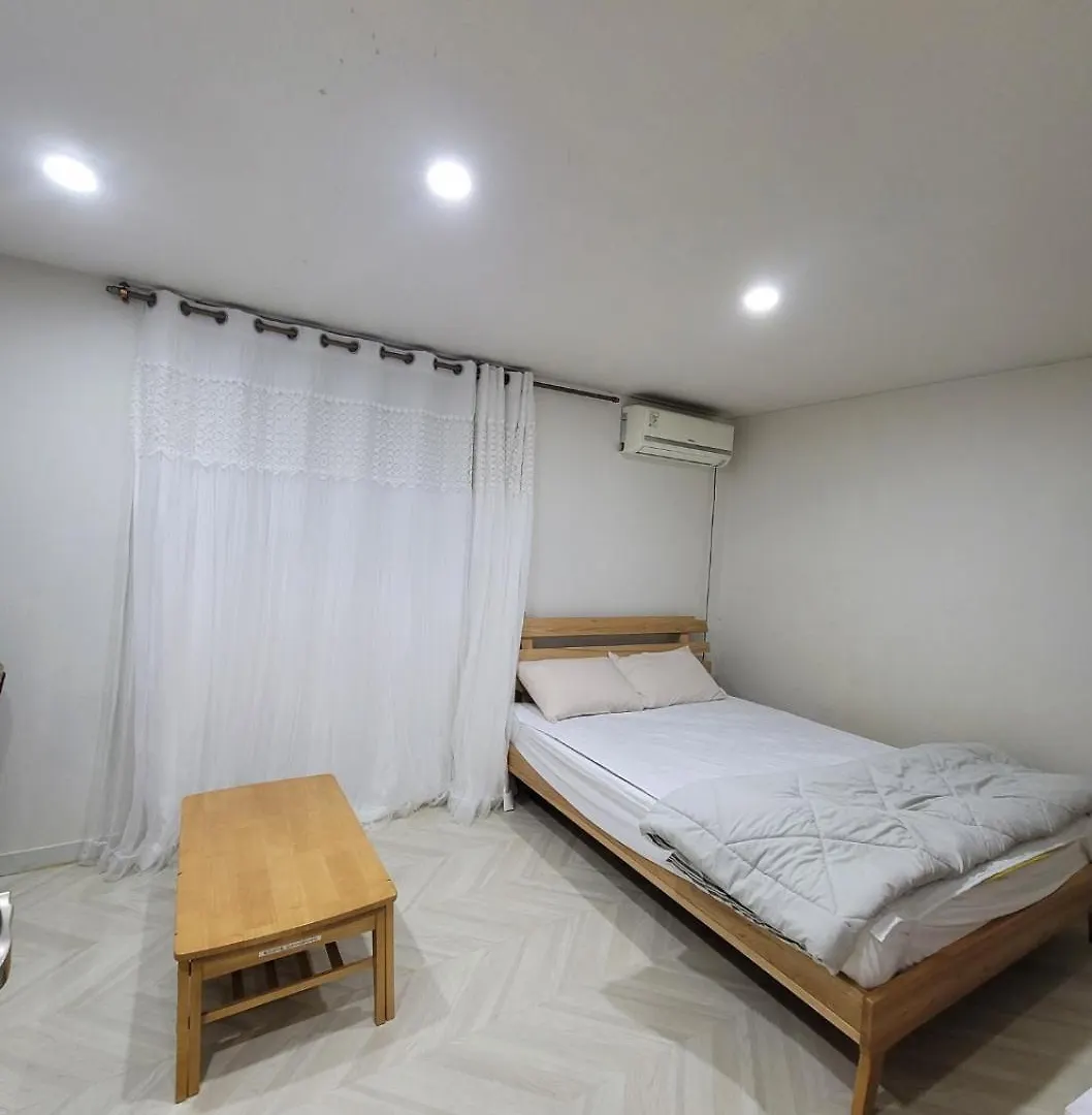 Apartment 1990 Stay 2F Incheon South Korea